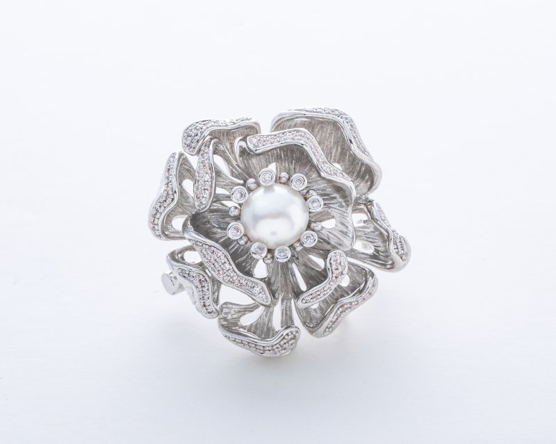 Sliver Flower Brooch