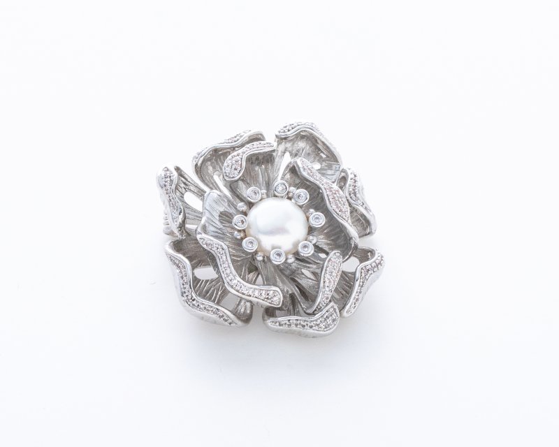 Sliver Flower Brooch