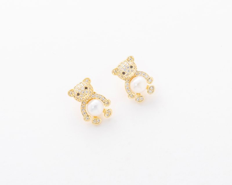 Teddy bear earring
