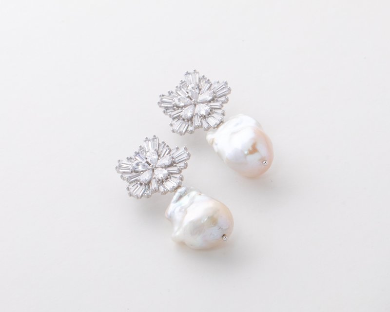 Baroque Pearl