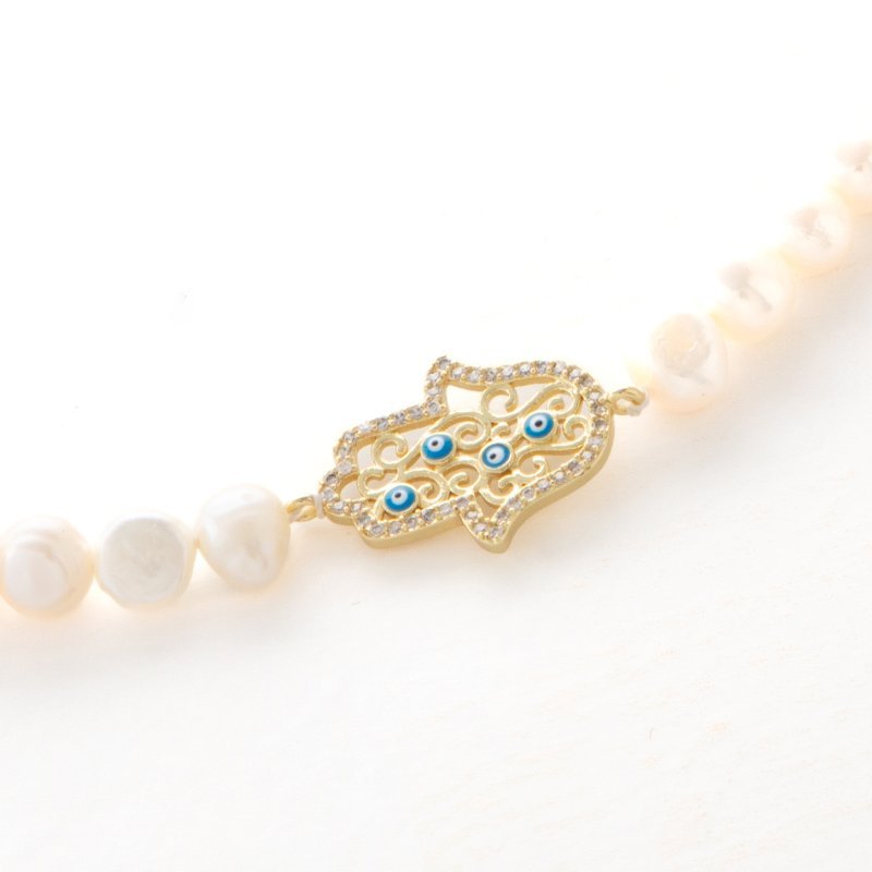 Hamas Zircon Blue Eye necklace