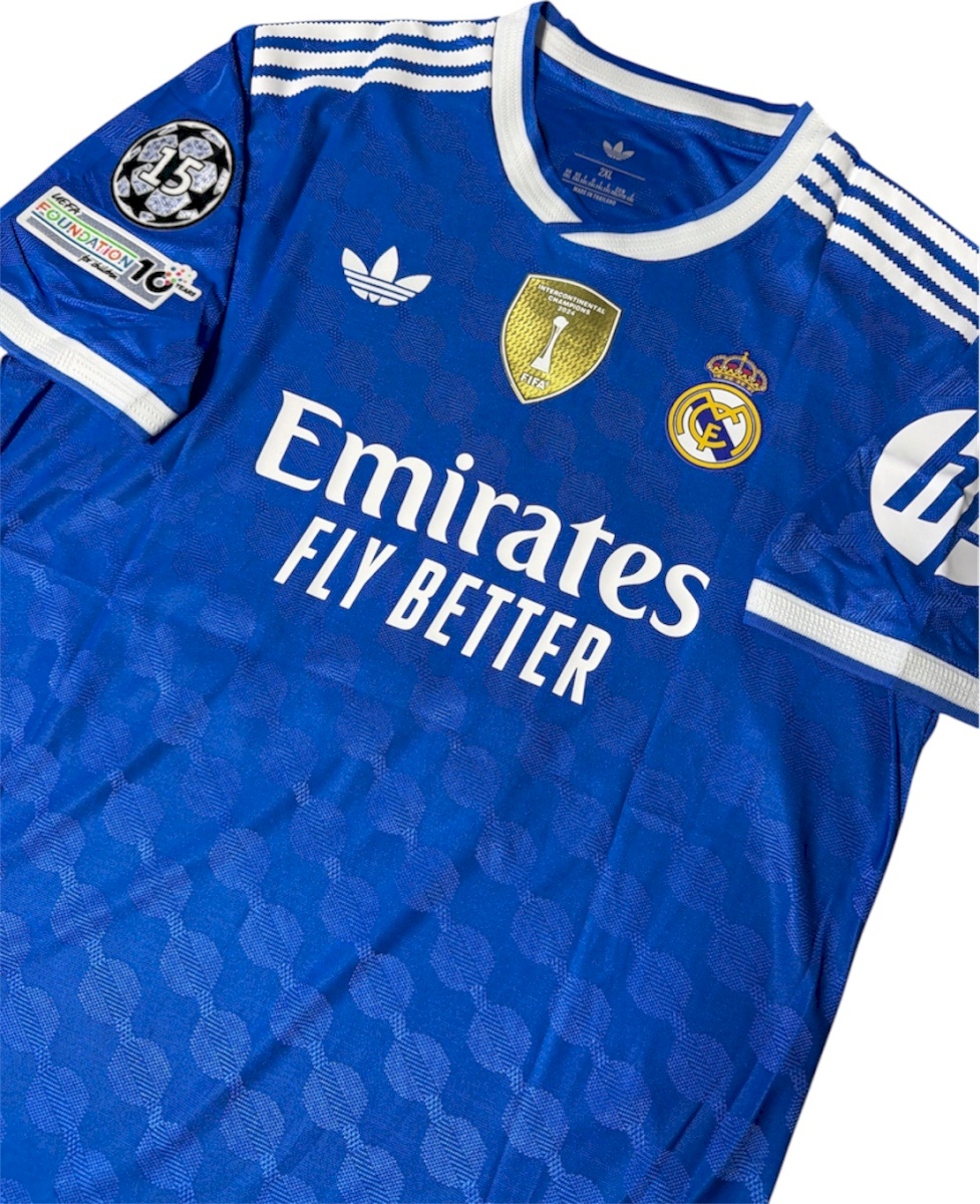 Real Madrid 2025/26 - Third kit