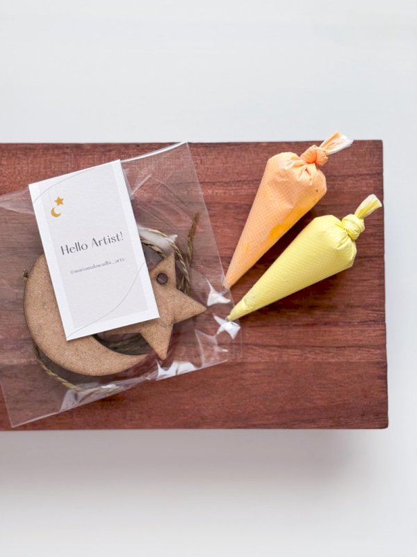 ميداليات خشبية