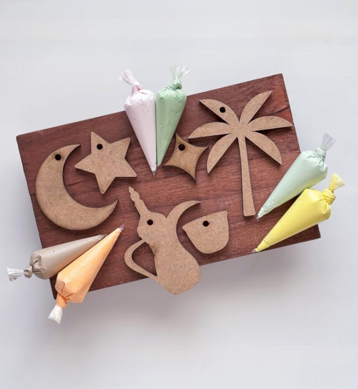 ميداليات خشبية