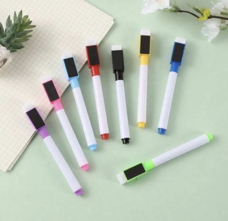 Colorful board pens 8 Pcs