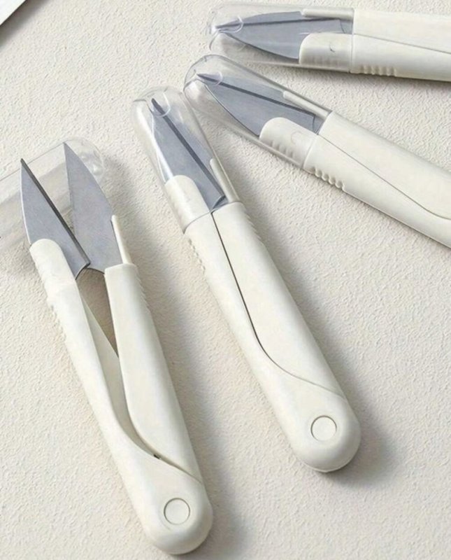 Embroidery scissors
