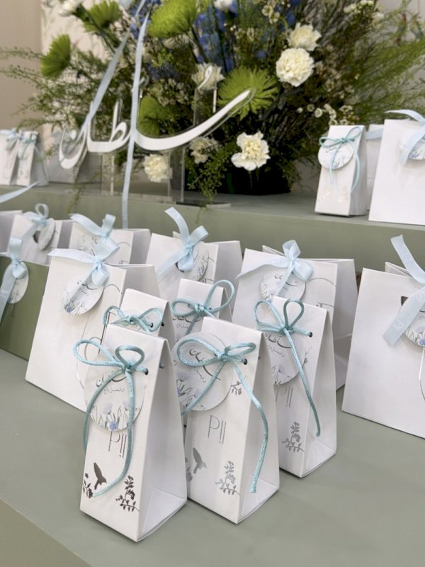 CUSTOMIZED YOUR OWN BOX