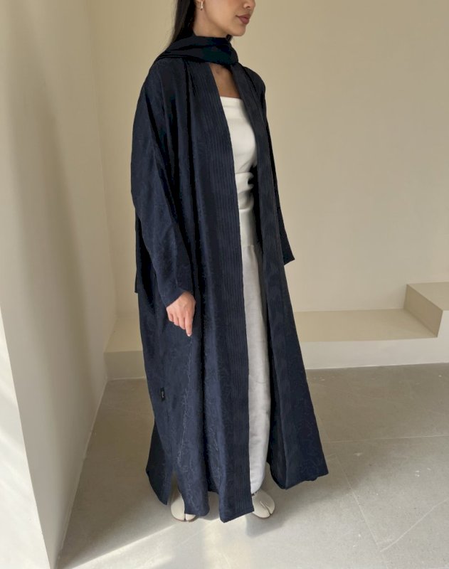 Navy quilted collar
