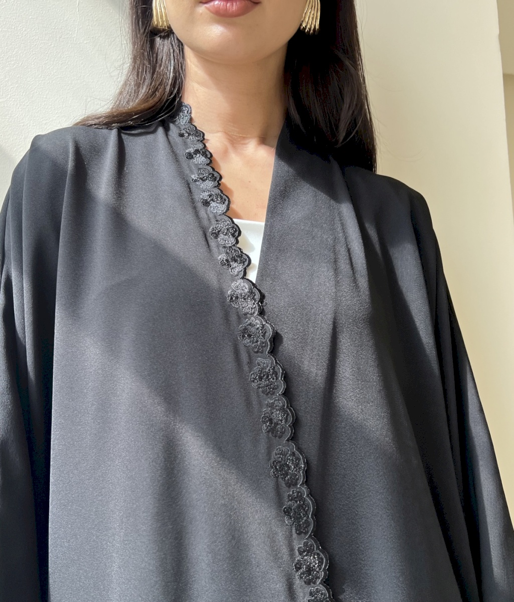 Black petal edge cloak