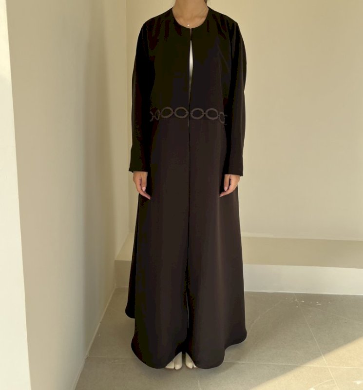 Brown rope chain cloak