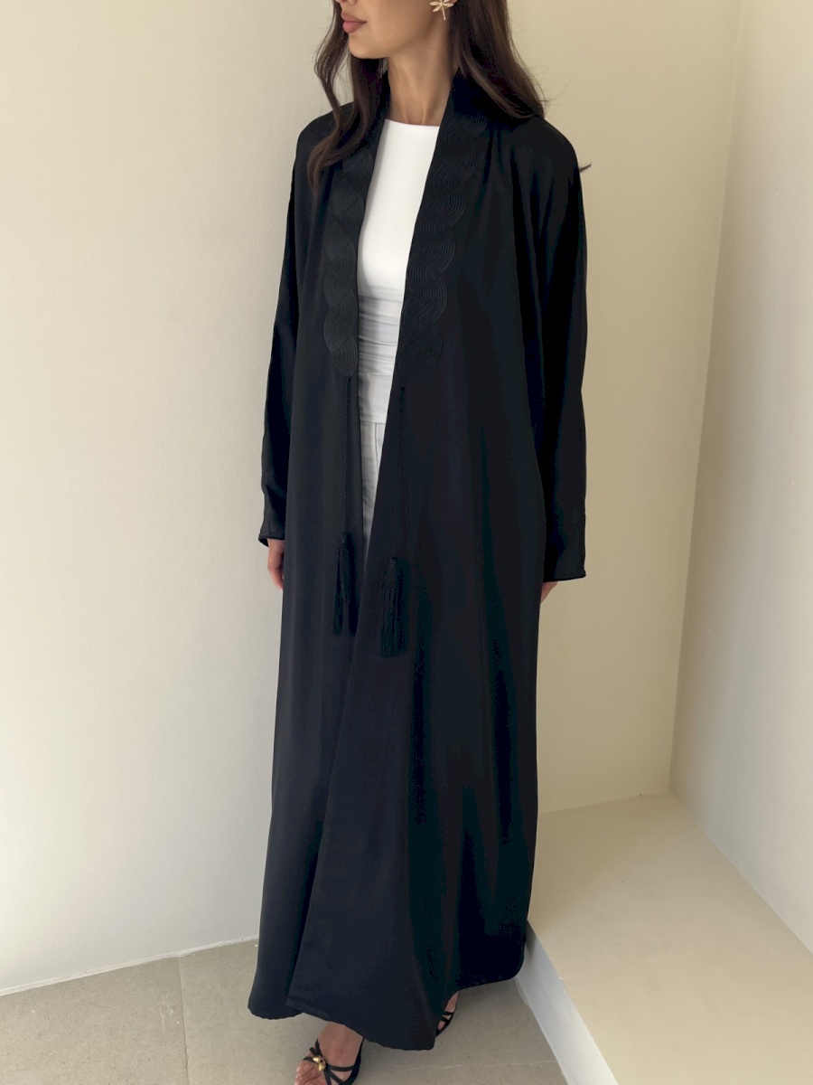 Black arcwave cloak