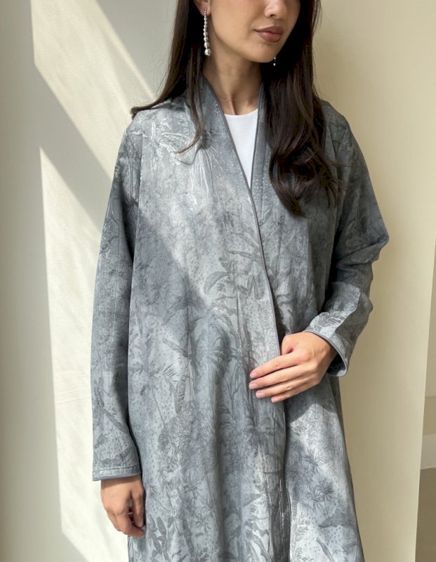Grey oasis cloak