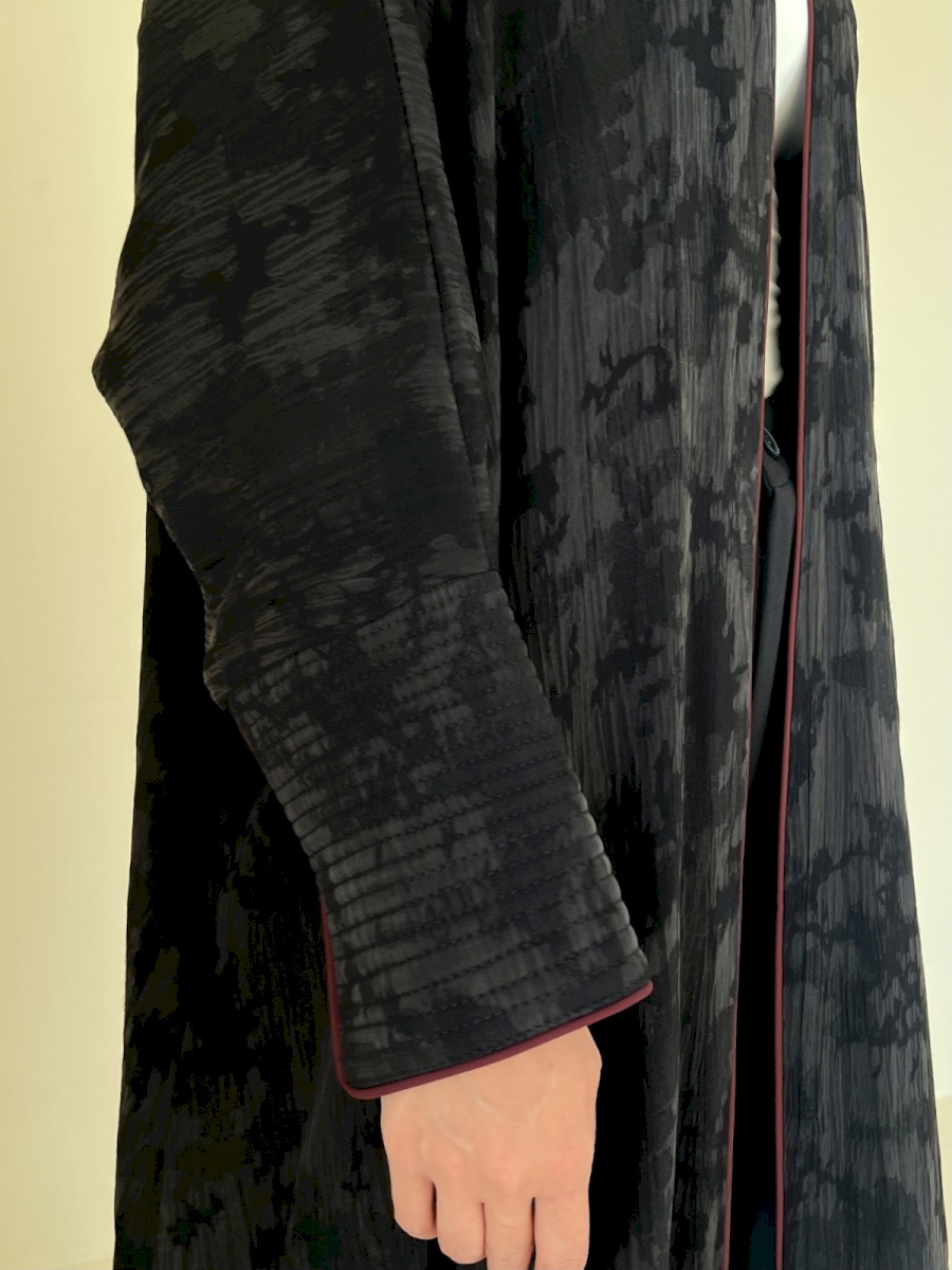 Black linea cloak
