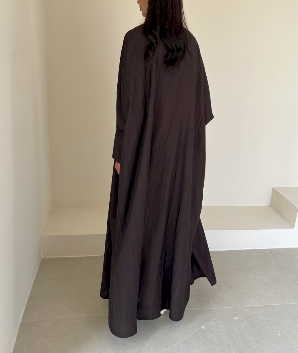 Brown striped bisht cloak