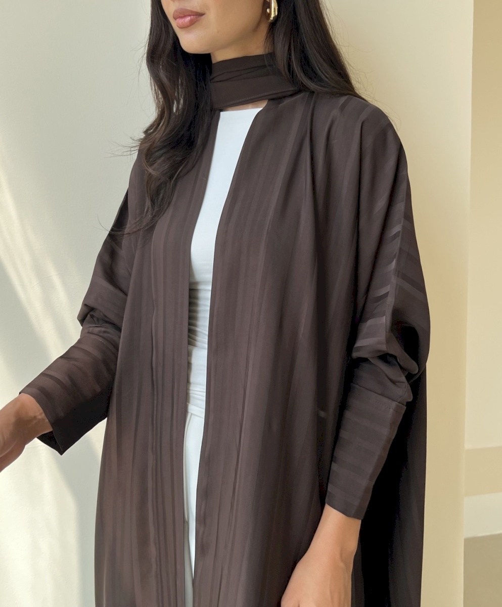 Brown striped bisht cloak