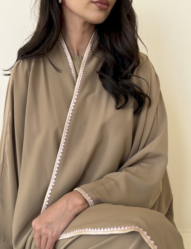 Camel tri-edge set
