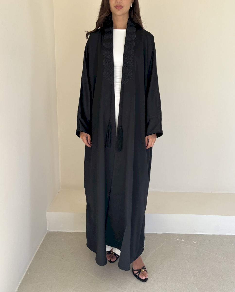 Black arcwave cloak