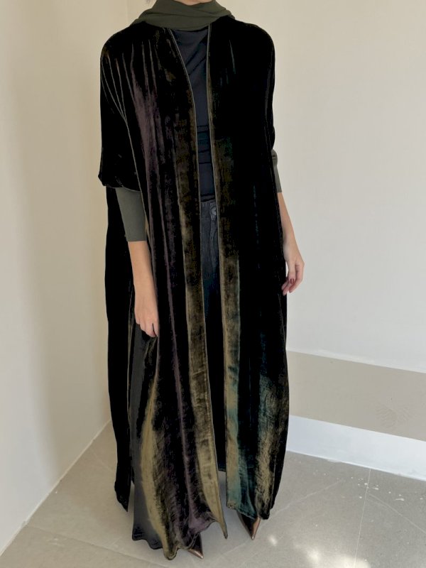 Bronze velvet aurora cloak