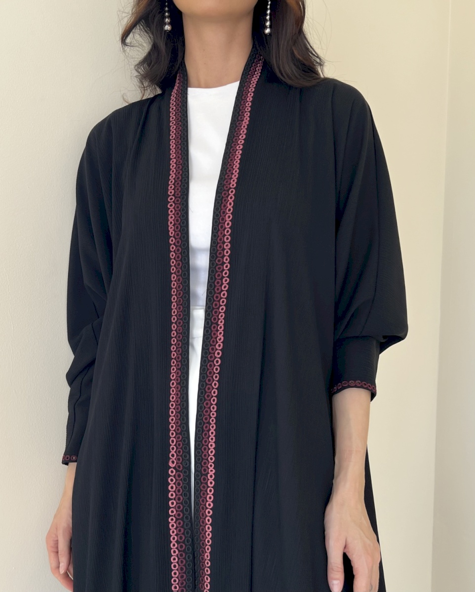 Black bubbles crepe cloak