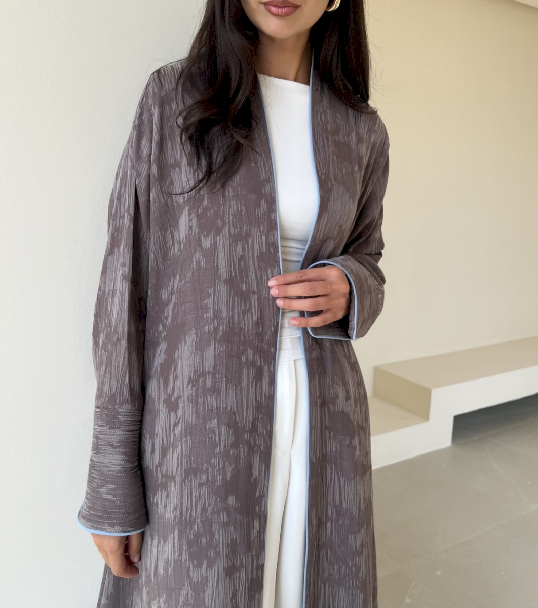 Taupe linea cloak