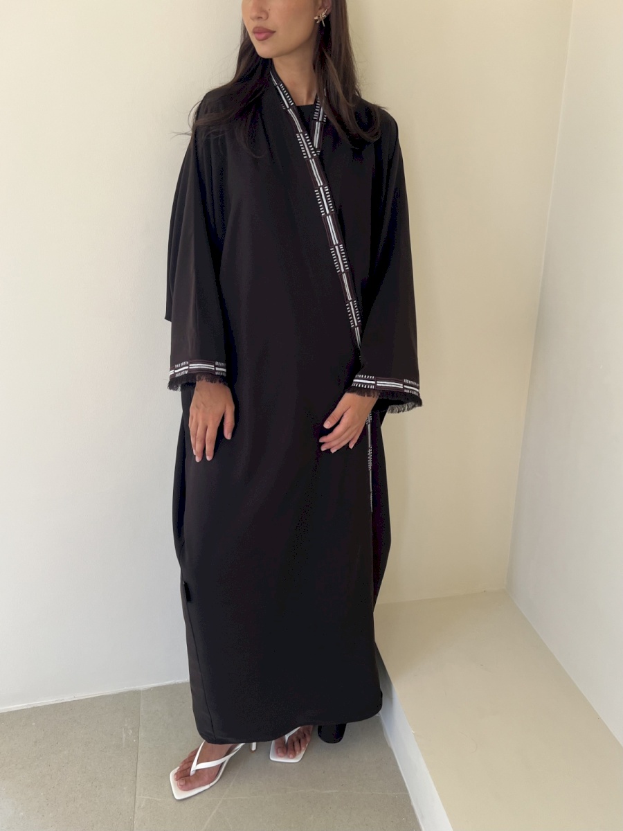 Brown Geometric Crepe Set