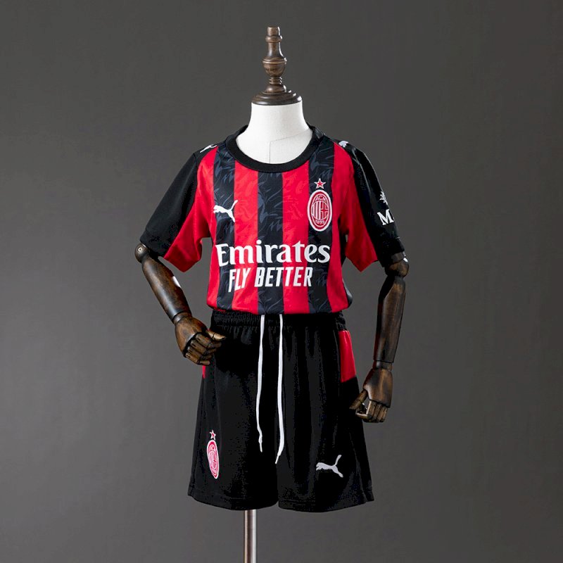 Milan Home 25 - 26