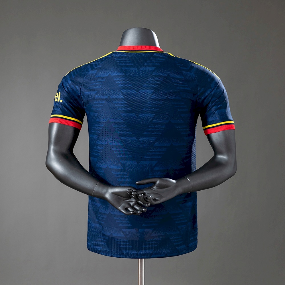 Arsenal away 26 - 27