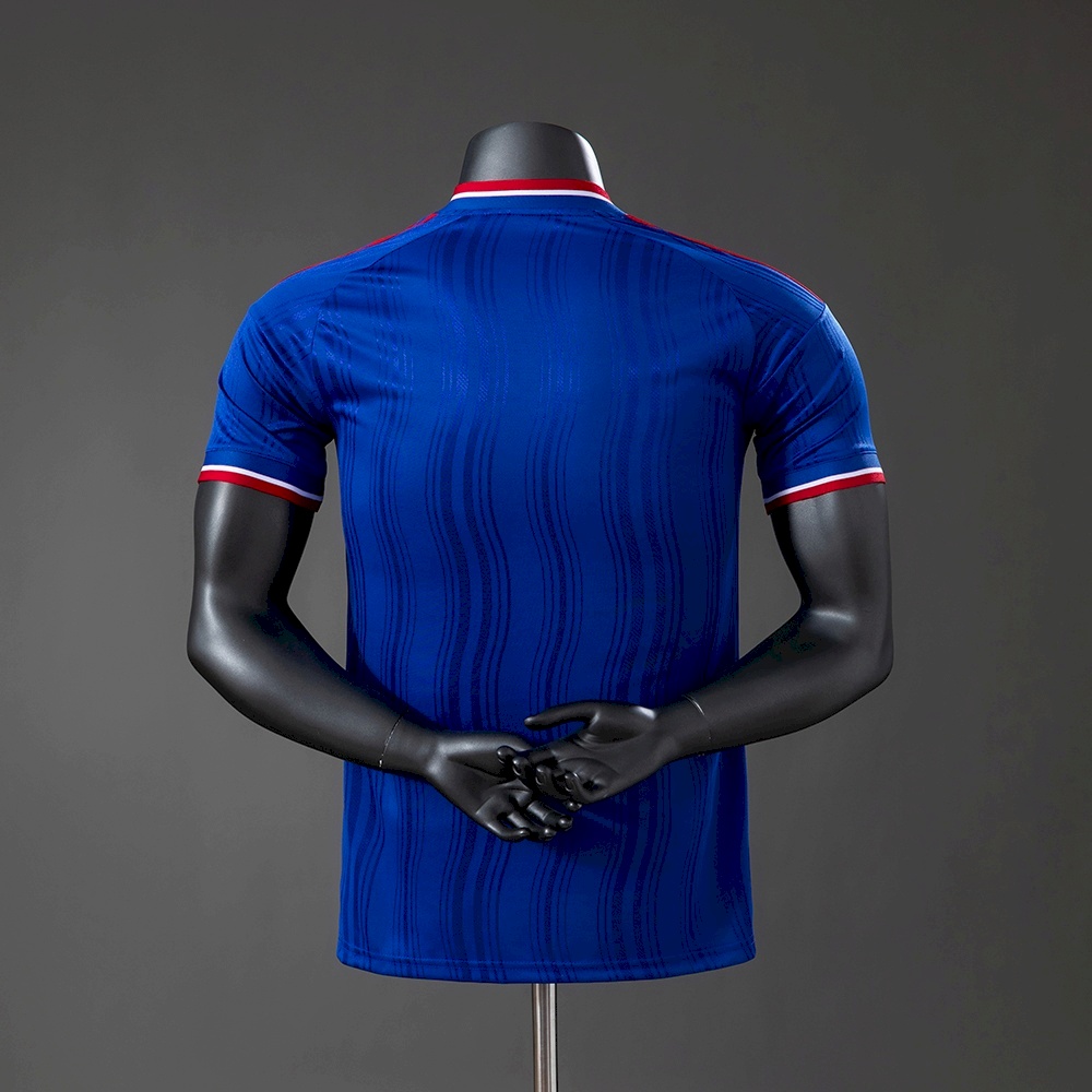 Man united away 26 - 27