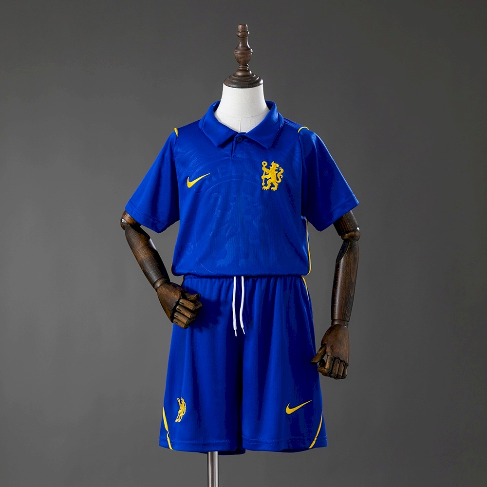 Chelsea home 26 - 27