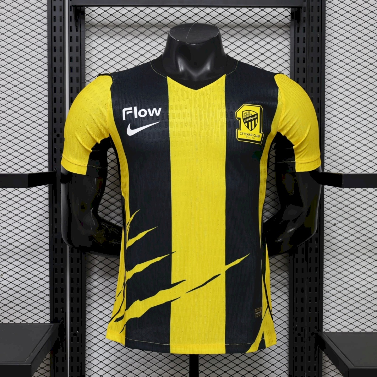 AL-lttihad home 26 - 27