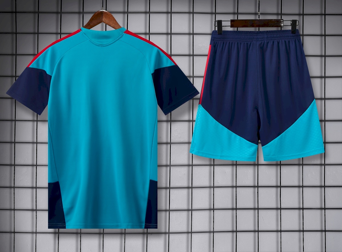 Spain blue kit