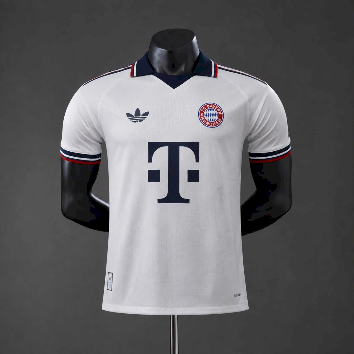 Bayern Munich away 26 - 27