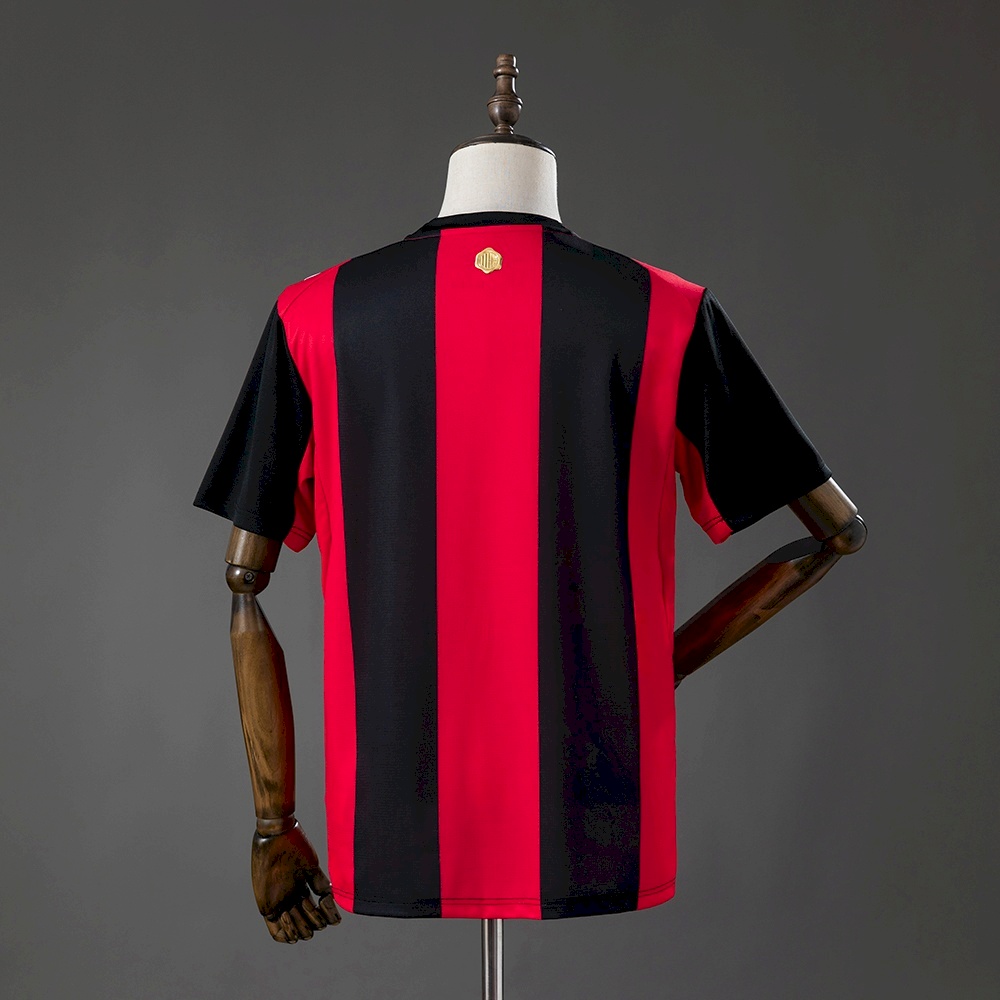 Milan home 26 - 27