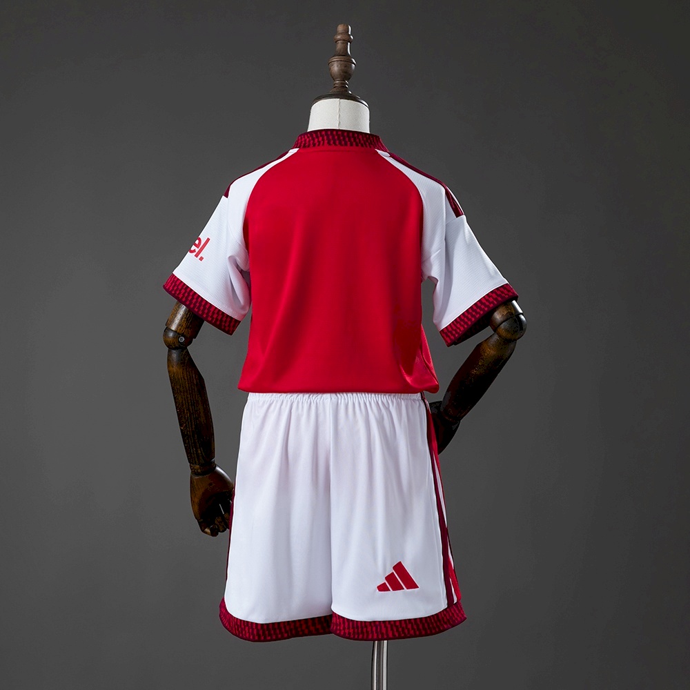 Arsenal home 26 - 27