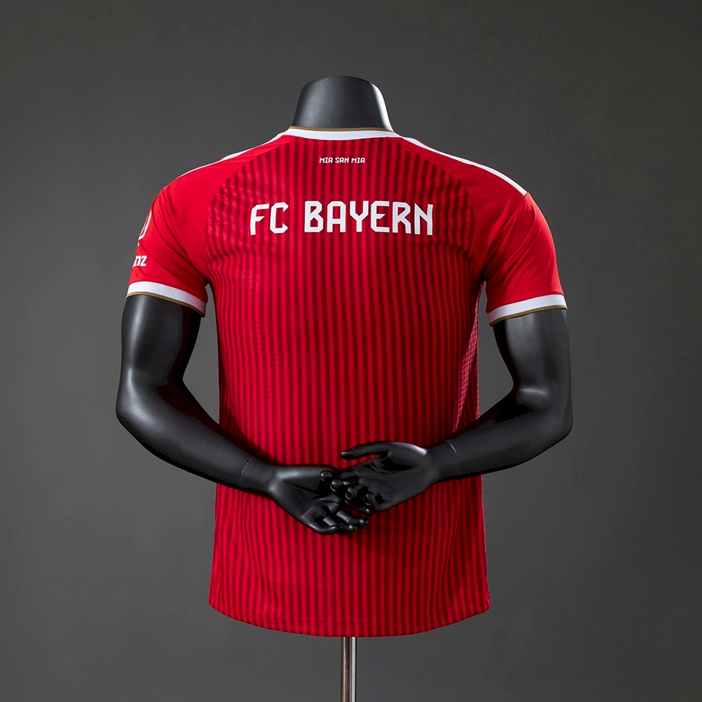 Bayern Munich home 26 - 27