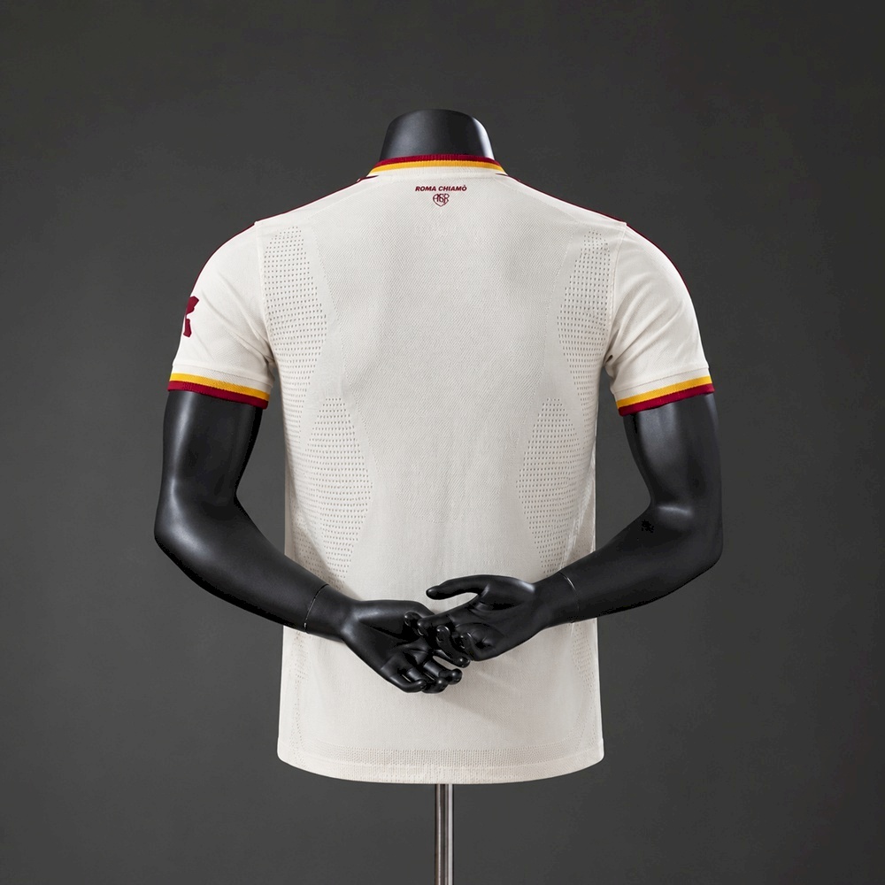 Roma away 26 - 27