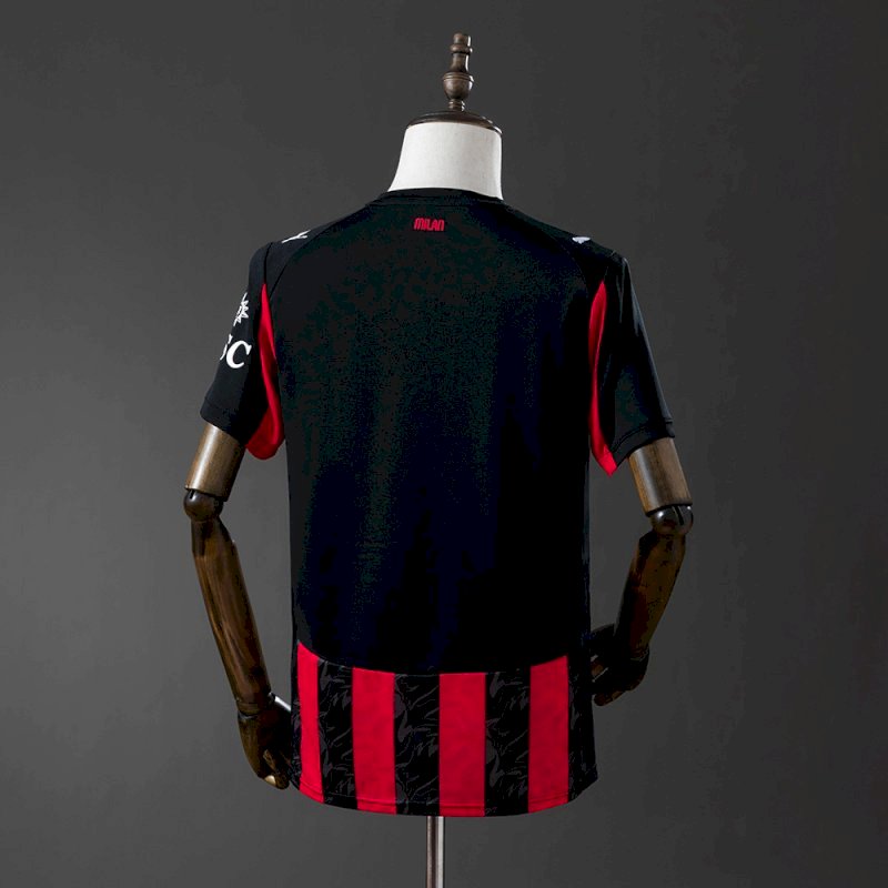 Milan Home 25 - 26