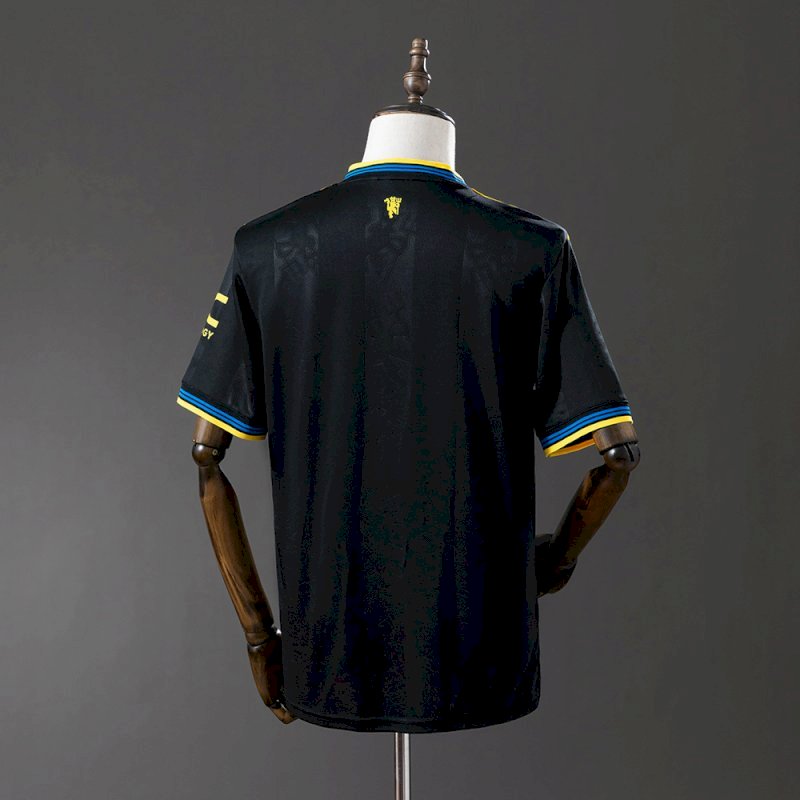 Man United Third 25 - 26