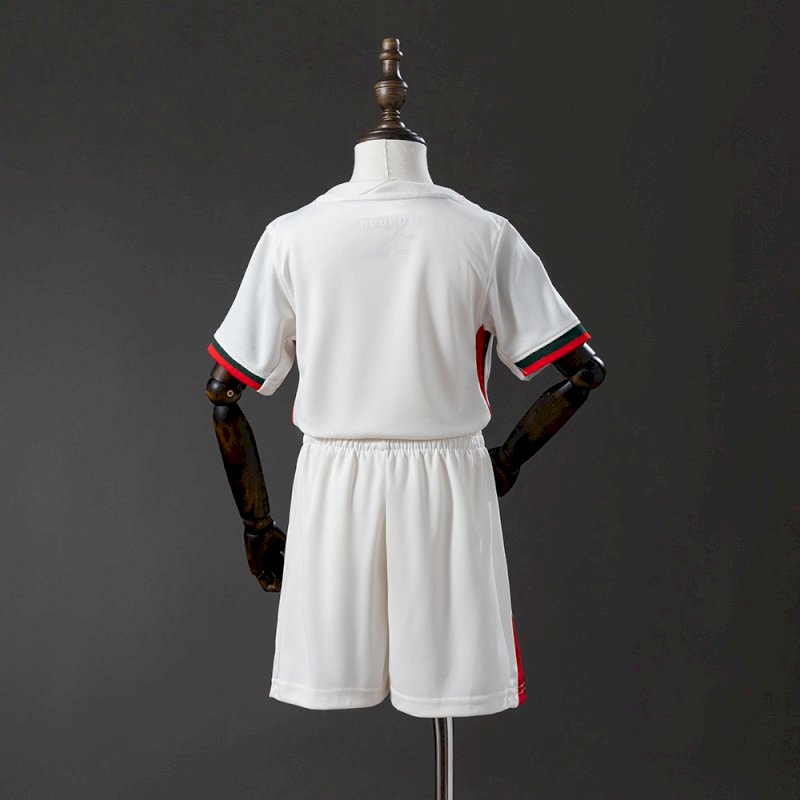 Chelsea Away 25 - 26