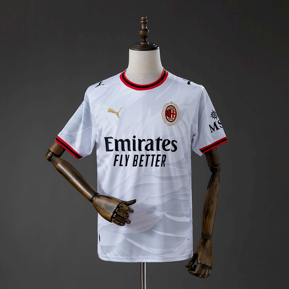 Milan away 26 - 27