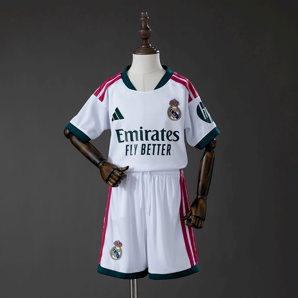Real Madrid home 26 ( Mbappe 10 )