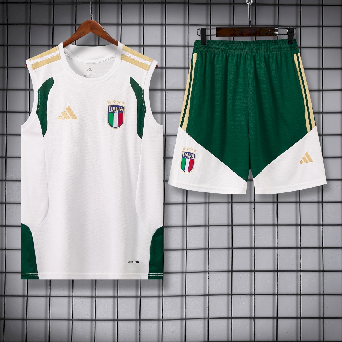Italy training white kit