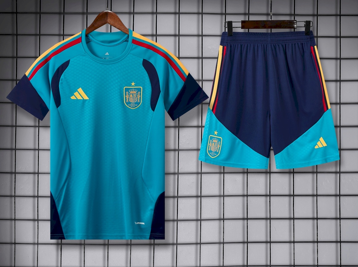 Spain blue kit