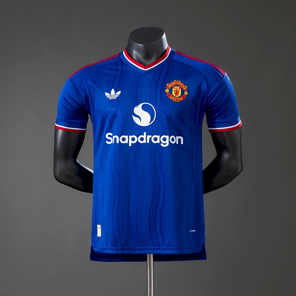 Man united away 26 - 27
