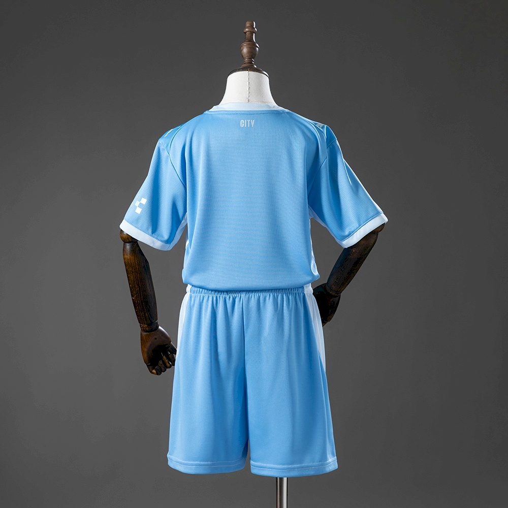 Man city home 26 - 27