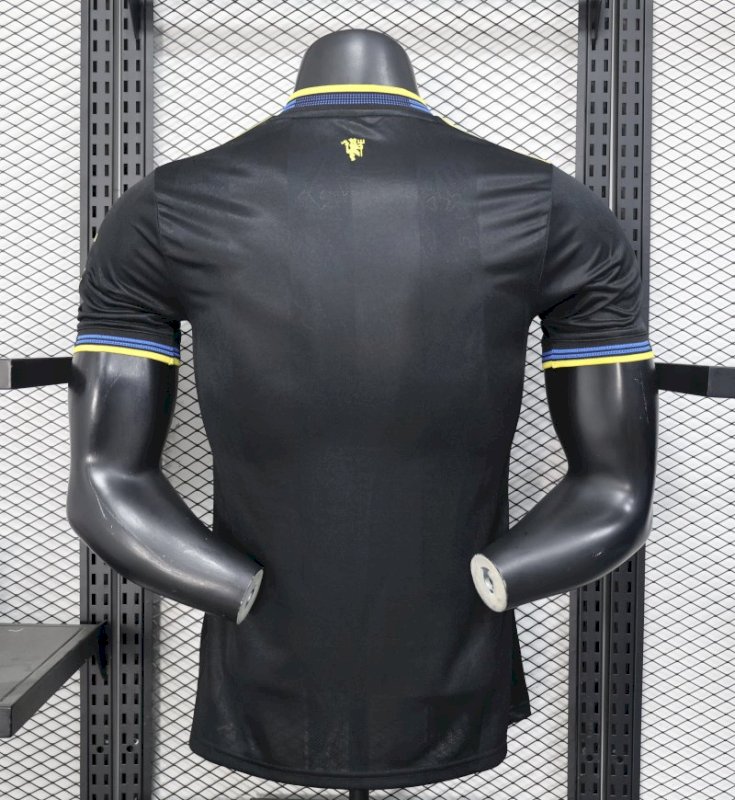 Man United Third 25 - 26