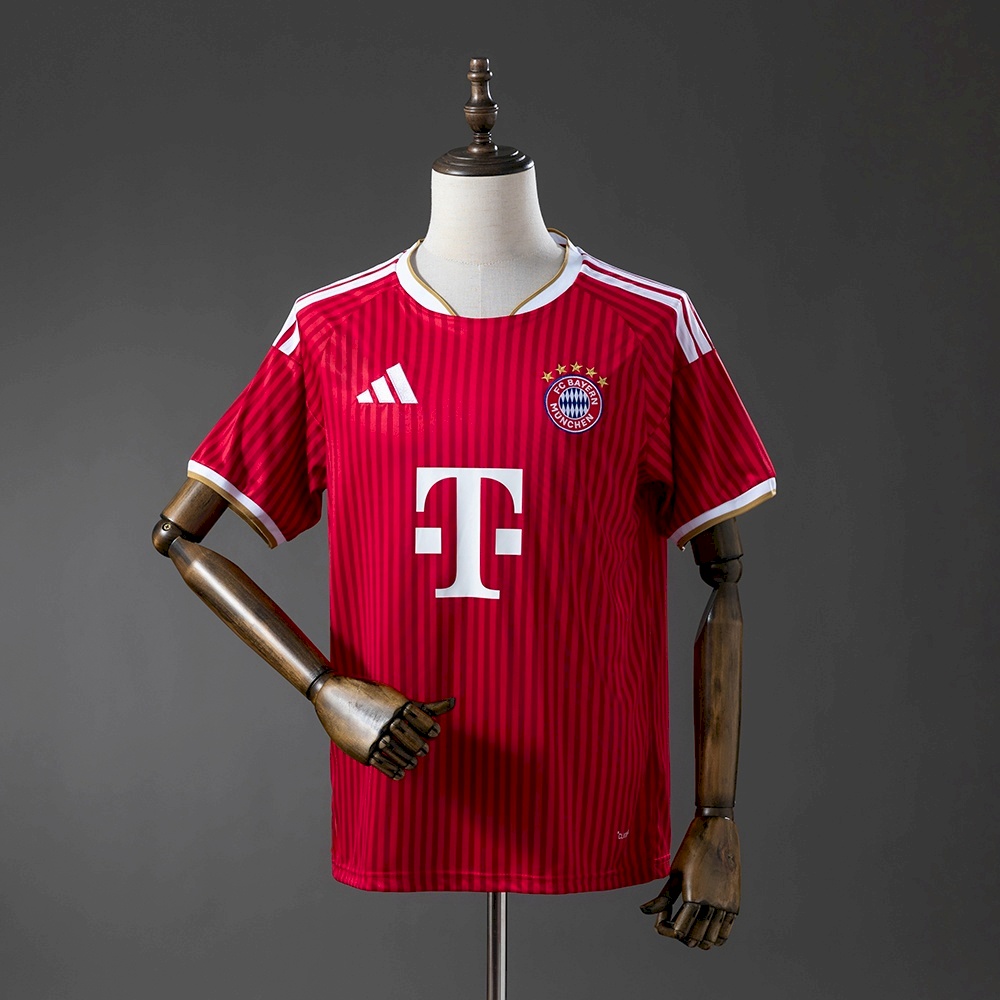 Bayern Munich home 26 - 27
