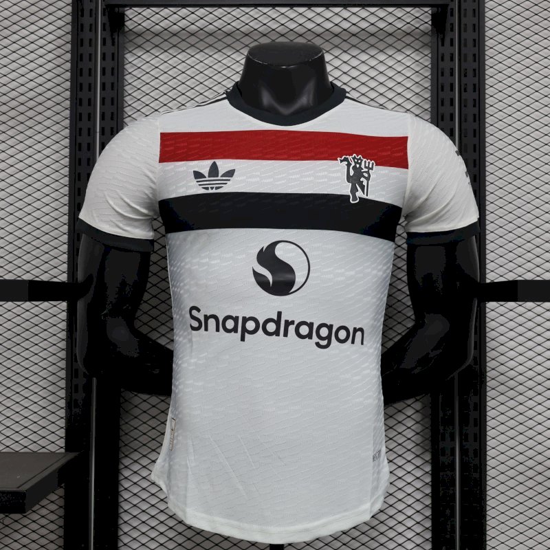 Man United Third 24 - 25