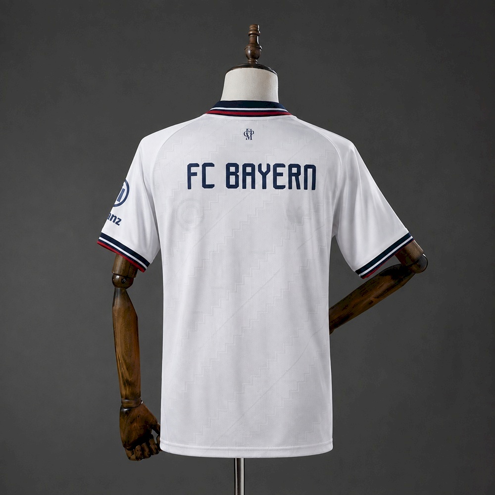 Bayern Munich away 26 - 27