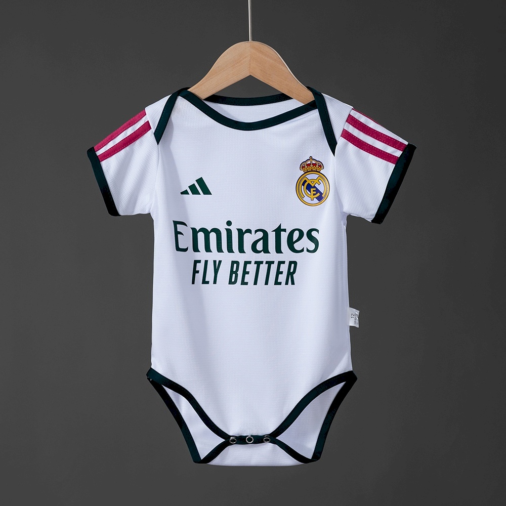 Real Madrid home 26 - 27